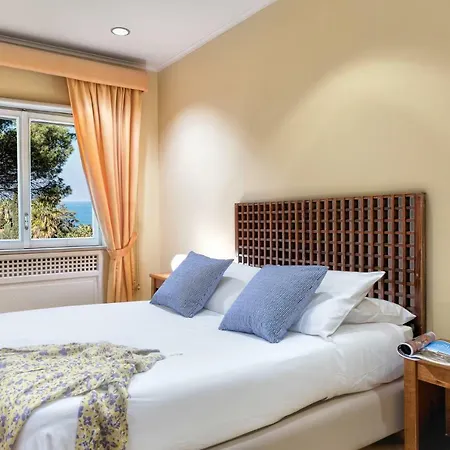 Gocce - El Royale Apartment