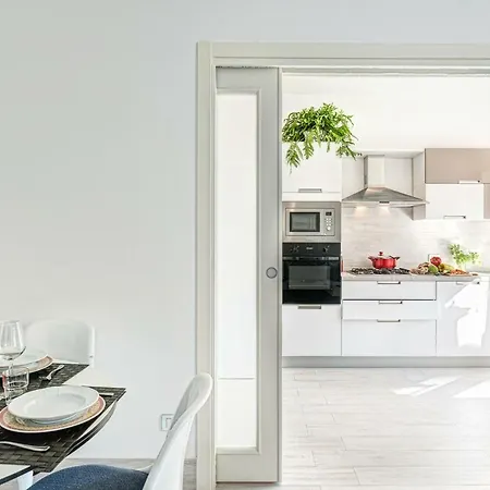 Gocce - El Royale Apartment